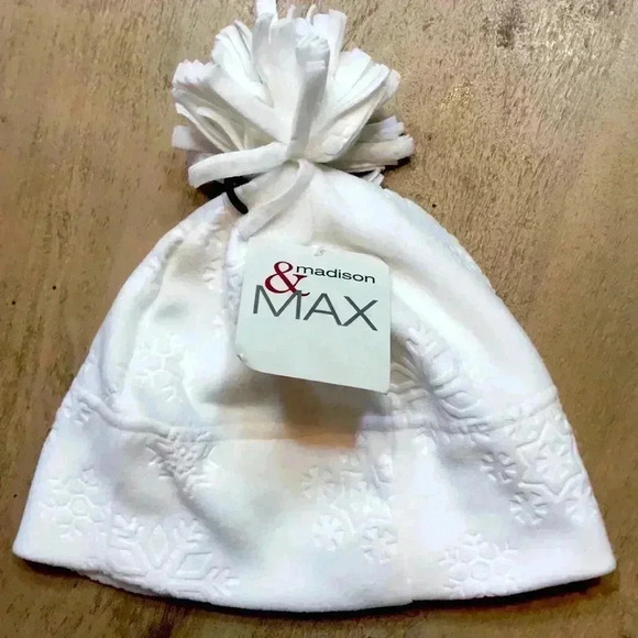 NWT Madison & Max hat - Picture 1 of 3
